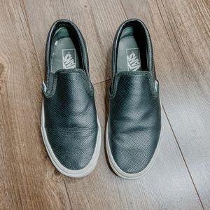 BLACK PERF LEATHER VANS